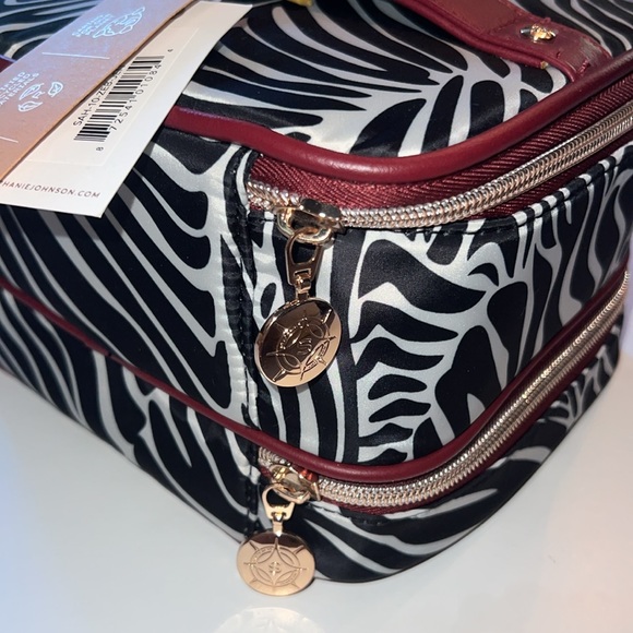 Stephanie Johnson Belize Jenny train case-NEW-interior bag not included-NWT - Picture 15 of 16